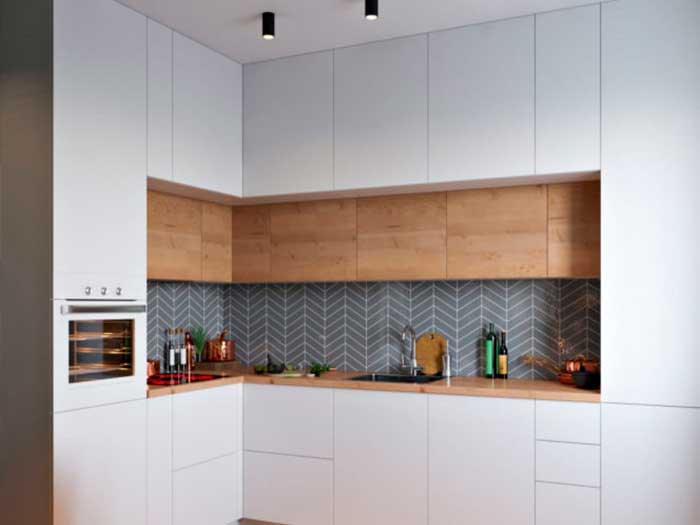 классическая красная кухня